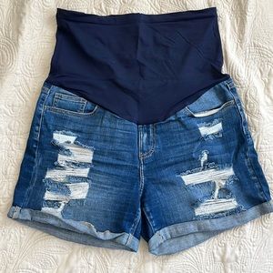 Maternity shorts